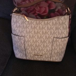 Michael kors handle bag